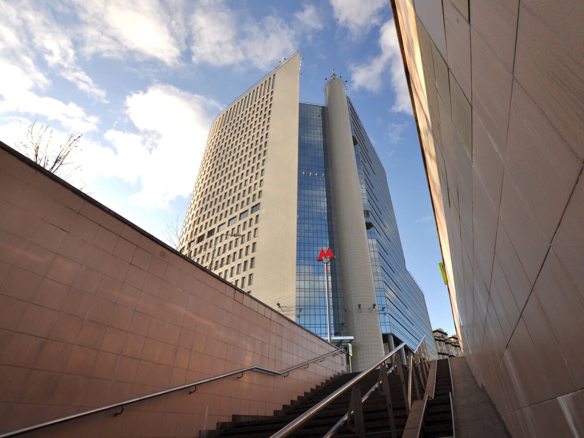 Офисы от 950 до 1100 кв.м. в аренду и продажу в Москве и Московской области